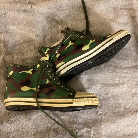 EUC camo rubber bootie size 6 - Picture 2 of 4